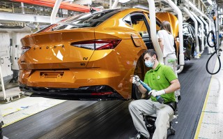 斯柯达ENYAQ COUPE iV正式下线：定位纯电轿跑SUV 续航545km