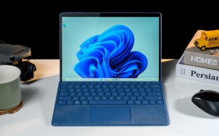 想要轻巧且性能强大的生产力工具？那就选微软Surface Pro 9二合一电脑