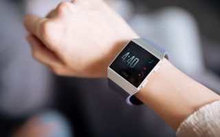 智能手表将有新健康应用加入 Fitbit研发打鼾监测功能
