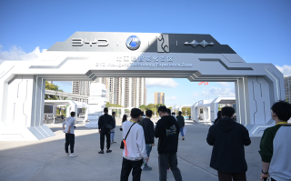 比亚迪智能化亮剑！多项黑科技现场演示，智能街区展示实力