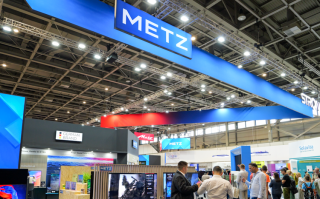 创维子品牌METZ/Strong亮相IFA 2024：OLED屏与玻璃边框打造高颜值电视