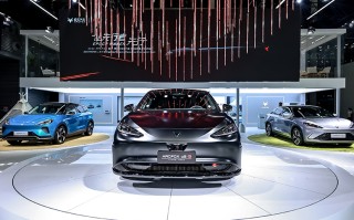 极狐阿尔法S全新HI版现身大湾区车展：搭载多项华为新技术 39.79万元起售