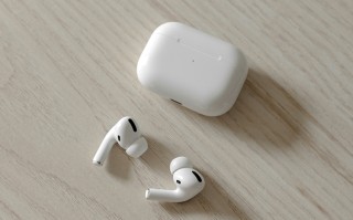 除了手机，还有新品！曝苹果9月将发布AirPods Pro 3和AirPods 4