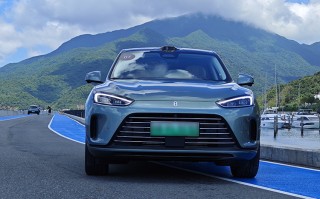 AITO问界M5智驾版体验：HUAWEI ADS2.0堪比老司机