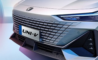 长安UNI-V正式亮相 预计明年一季度上市