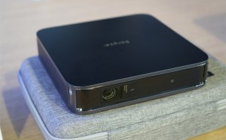 CES2024丨海外用户利好！首款Google TV智能激光投影仪当贝Atom发布