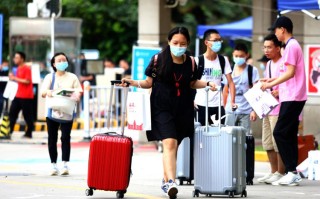各大高校陆续开学，新学期高颜值机械键盘推荐