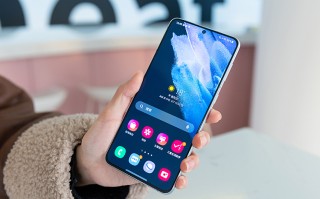 三星Galaxy S22系列或依旧是挖孔造型 不采用屏下前摄方案