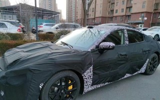 小米汽车路试谍照被网友曝光，外观酷似帕拉梅拉，售价或超过30万
