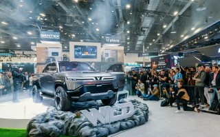 CES 2024 | 设计耗费8000小时，越南新势力发布的概念皮卡长这样？