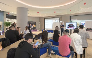三星Galaxy Z Fold2 5G真机体验：折叠屏有何与众不同？