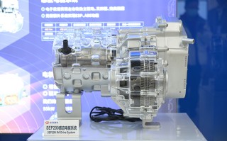 走进赛力斯两江智慧工厂：AITO问界M5制造基地 产线高度自动化