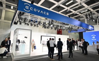 IFA2023丨科沃斯全场景家用服务机器人亮相IFA，赋能智慧清洁